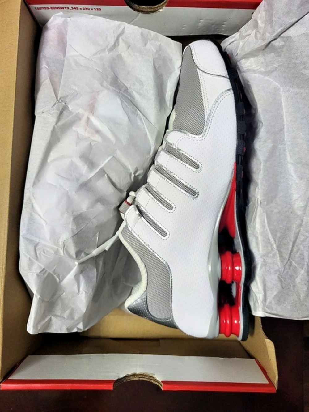 Nike Shox NZ Men's Athletic Shoes White & Gray US 11 Like New